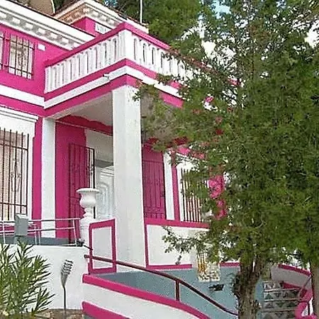 Pachita מלון